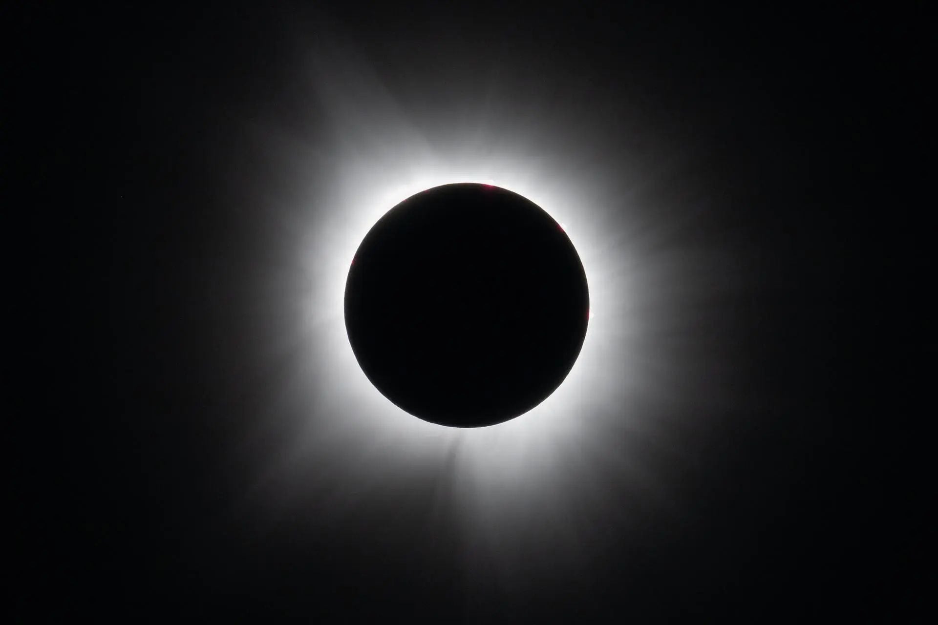 Mainland Europe Set To Witness Its First Total Solar Eclipse Since 1999 has 3 comments.